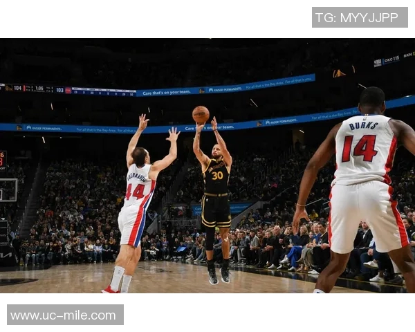 库里盛赞穆迪三分球能力称其不在乎命中率投篮毫无压力 库里盛赞穆迪三分球能力称其不在乎命中率投篮毫无压力