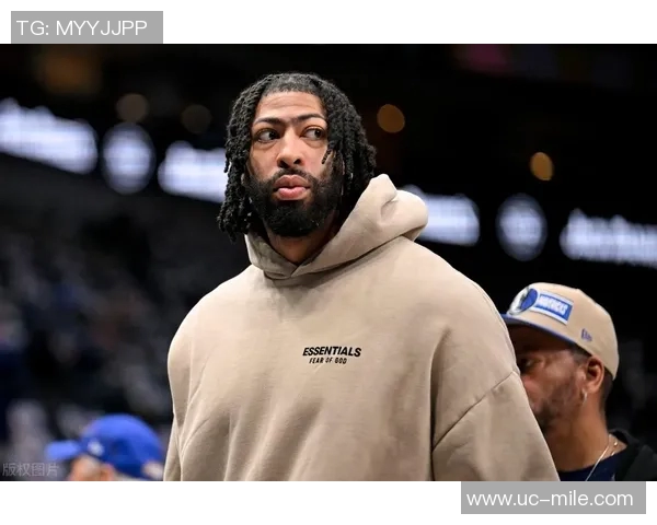 独行侠训练照曝光弗拉格与安东尼戴维斯展开激烈对抗